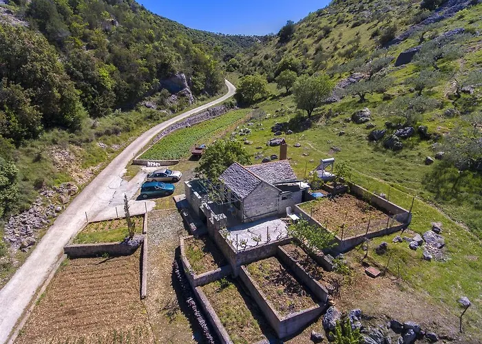 House Sv. Lovre * بوستيرا